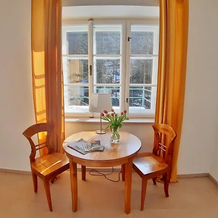 Maria Theresia Berghaus Apartmán *