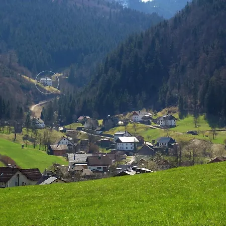 Maria Theresia Berghaus דירה